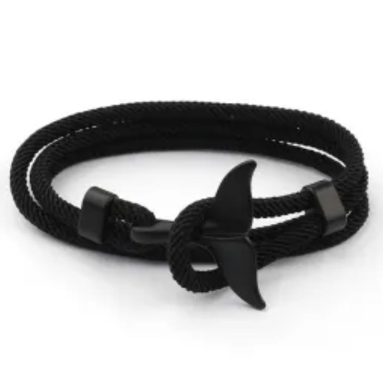 WHALE TAIL BLACK